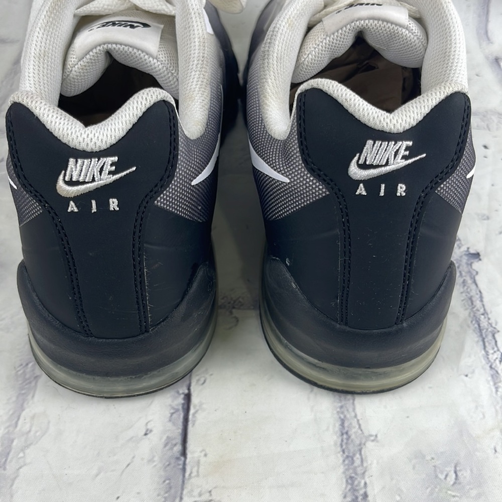Nike Air Max Invigor Print 749688-010 Wolf Grey Black Men's Sneakers - Picture 3 of 9